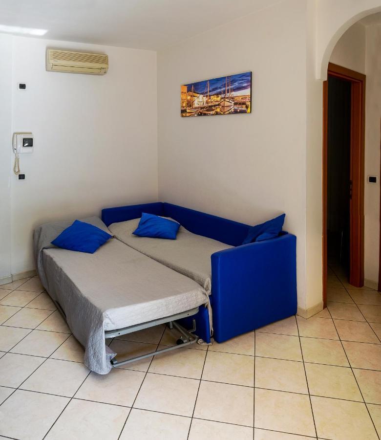 Apartamento Residenza Raggio Riccione Exterior foto