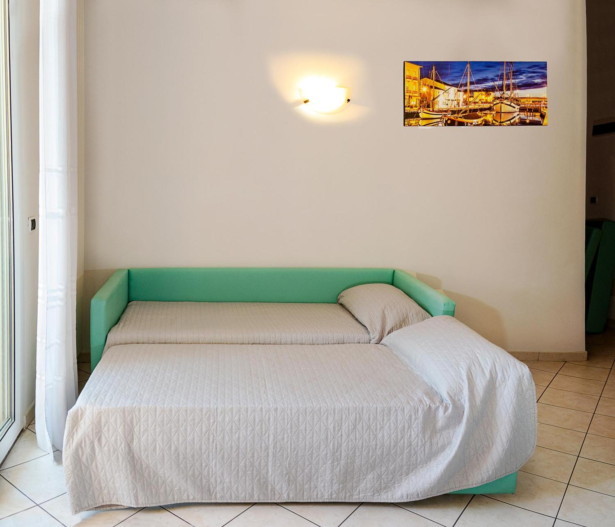 Apartamento Residenza Raggio Riccione Exterior foto